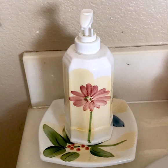 Bath Vintage Botanica Lotion Dispenser Hand Painted Poshmark